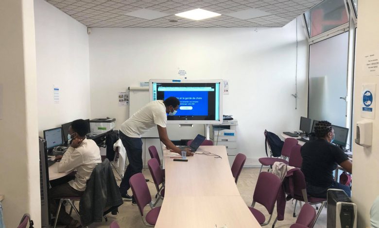 Konexio : atelier dédié à l'inclusion financière numérique des demandeurs d'asile et des réfugiés