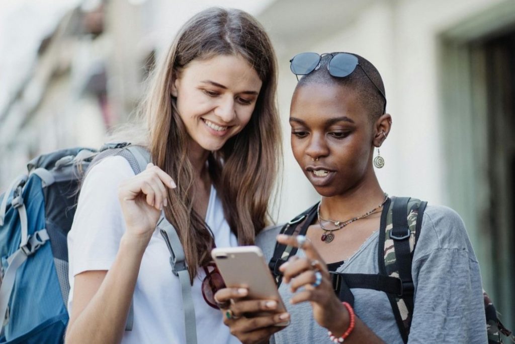 Planifier son trajet en voyage sur son téléphone via une application